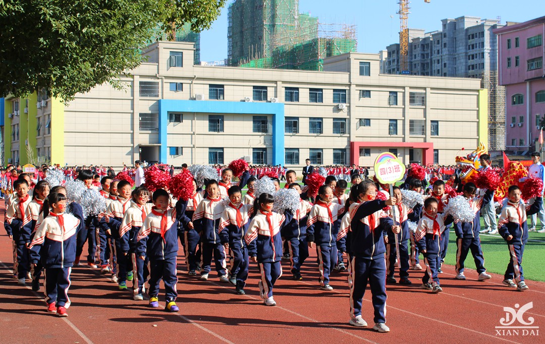 南昌現(xiàn)代外國語學(xué)校第二十三屆運(yùn)動會開幕式掠影（二十八）