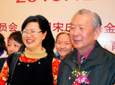 教育部副總督學(xué)、中國民辦教育學(xué)會學(xué)前教育委員會理事長郭福昌與學(xué)校領(lǐng)導(dǎo)