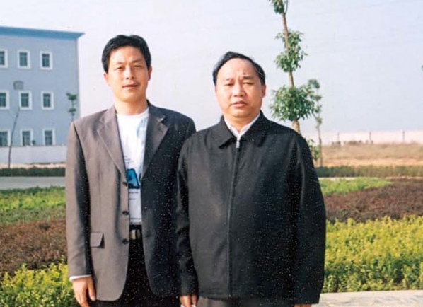 江西省人民政府常務(wù)副省長凌成興與南昌市人大代表、校董事長胡樂平